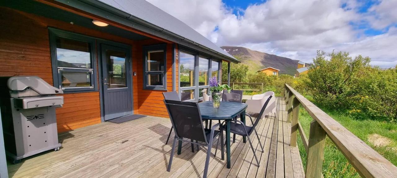 Kirkjubraut - Church Street Villa Talknafjordur Eksteriør billede